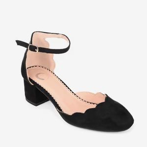 Journee Collection Edna Pump Size 9.5 Black Suede New